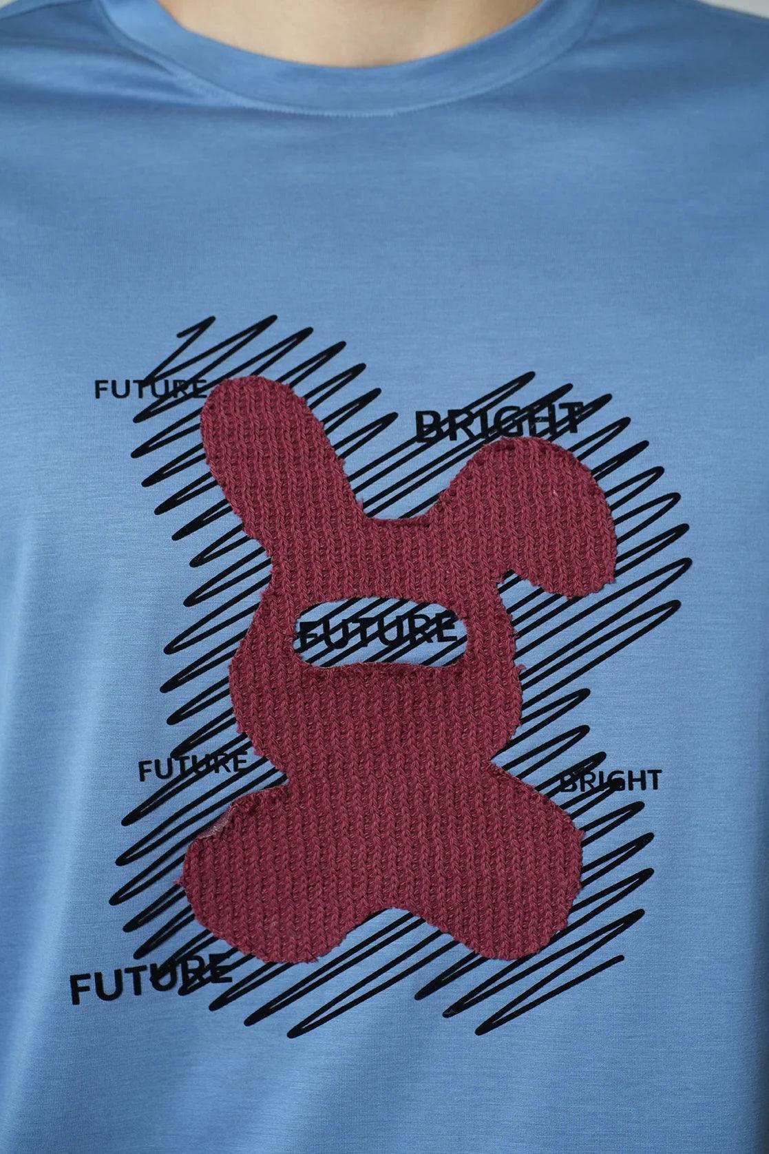 Upgrade your wardrobe with Fort Collins' Men's Blue Embroidered Graphic Print Round Neck T-Shirt. Shop online for a stylish look from anywhere in India.