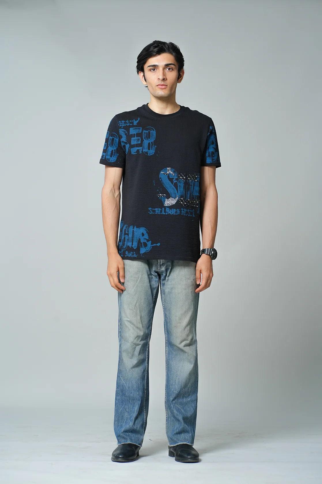 Fort Collins' Men's Black Structured Cotton-Lycra Graphic T-Shirt is the perfect addition to any stylish wardrobe. Experience the convenience of shopping for this trendy shirt online from anywhere in India.
