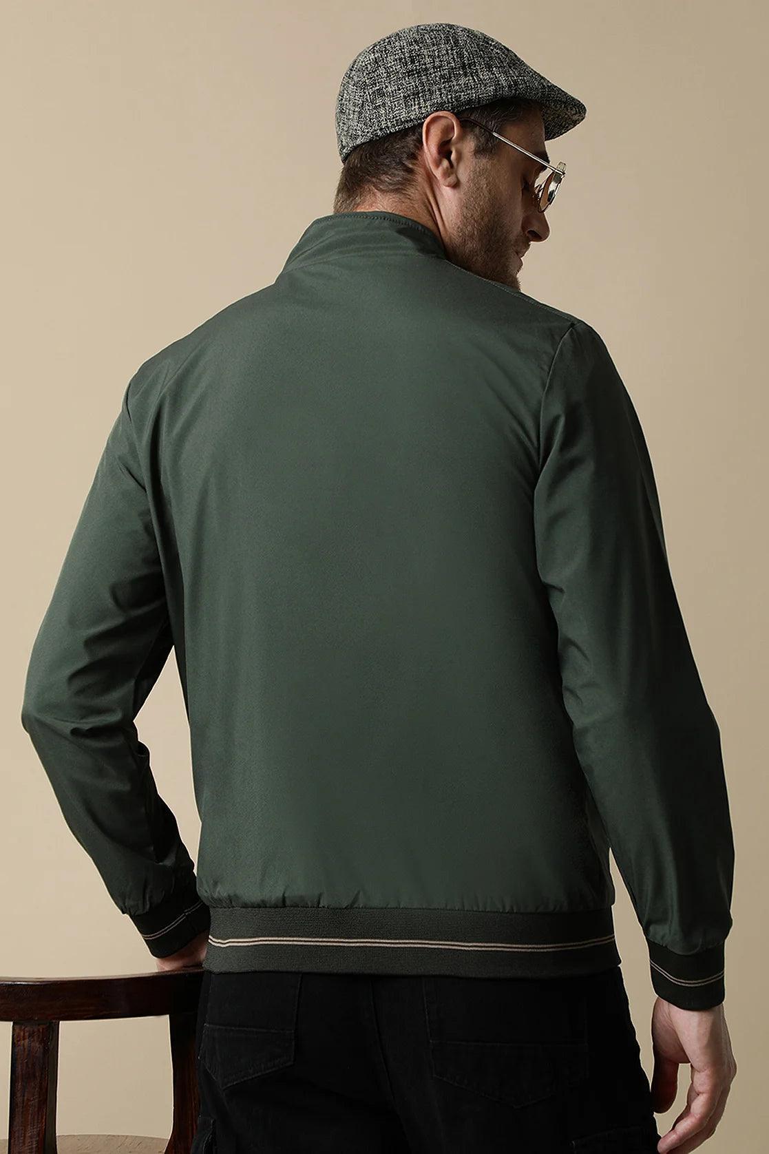 Discover an elevated wardrobe essential with the Fort Collins Men's Reversible Windbreaker Jacket. Featuring a dual-tone design, this stylish jacket is perfect for upgrading your look. Shop now online from anywhere in India.