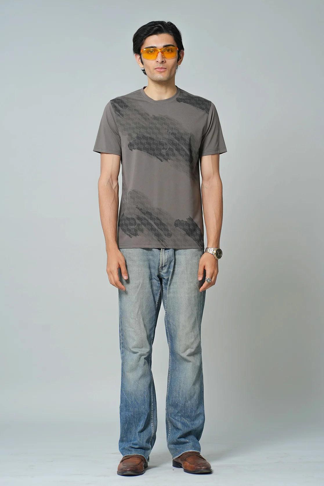 Upgrade your wardrobe with this Men's Olive Camouflage Print T-Shirt made from stretchable fabric. Shop online now from www.fortcollins.co.in for a trendy option available throughout India.