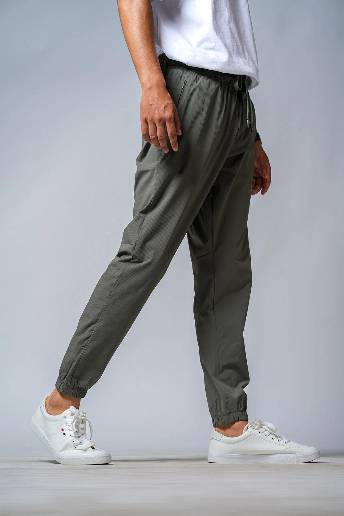 Men s Olive Structured Fabric Smart Fit Track Pant With Zipper Pockets