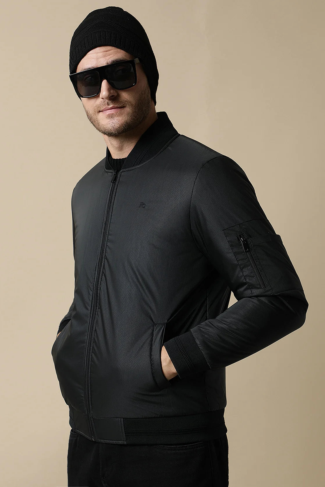 Discover the sophisticated style and lightweight comfort of the Men's Black Lightweight Jacket with Ribbed Collar from Fort Collins. Shop online now for a stylish addition to your wardrobe, available in India.