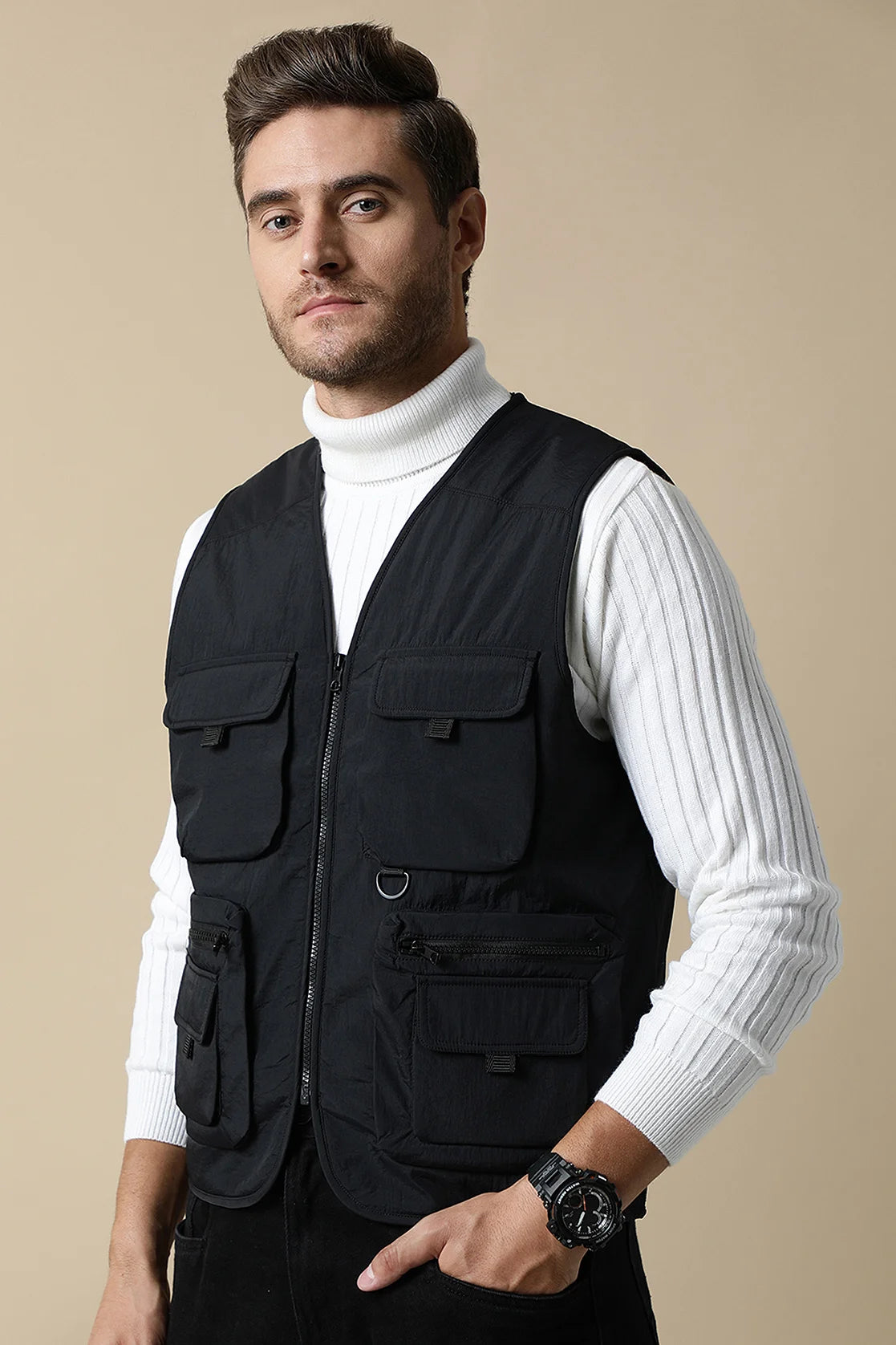 Fort Collins' Men's Black Tactical Utility Vest Jacket is the perfect addition to any wardrobe, providing a stylish upgrade that can be conveniently purchased online from anywhere in India.