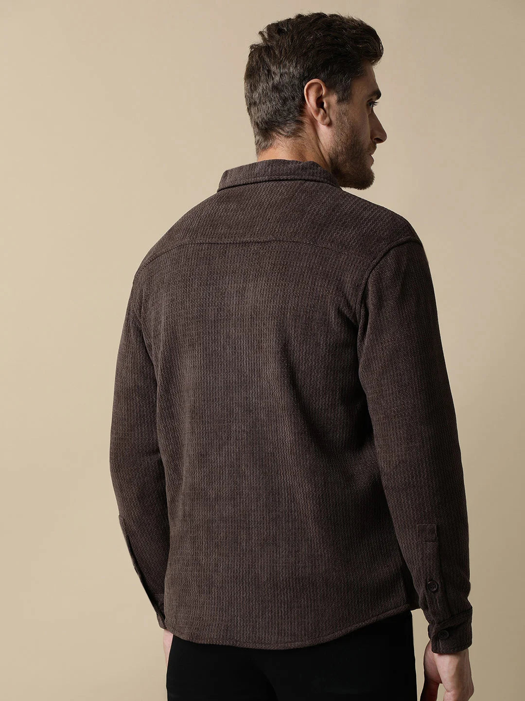 Upgrade your wardrobe in India with the Fort Collins Men's Brown Textured Shacket. Purchase it online now and add a trendy touch to your style.