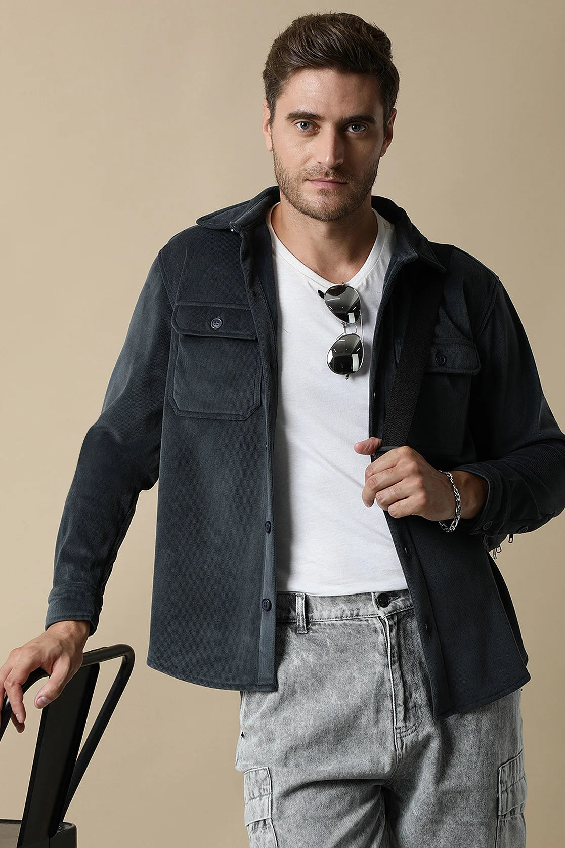 Upgrade your wardrobe to a trendy look with Fort Collins Men's Dark Grey Corduroy Shacket. Shop online now from anywhere in India and enjoy dual chest pockets for added convenience.