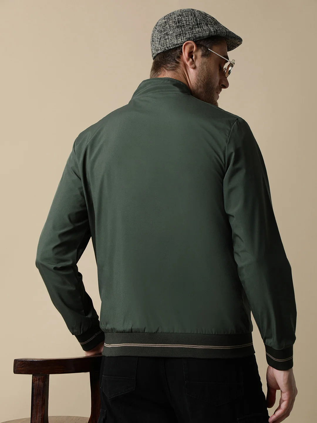 Discover an elevated wardrobe essential with the Fort Collins Men's Reversible Windbreaker Jacket. Featuring a dual-tone design, this stylish jacket is perfect for upgrading your look. Shop now online from anywhere in India.