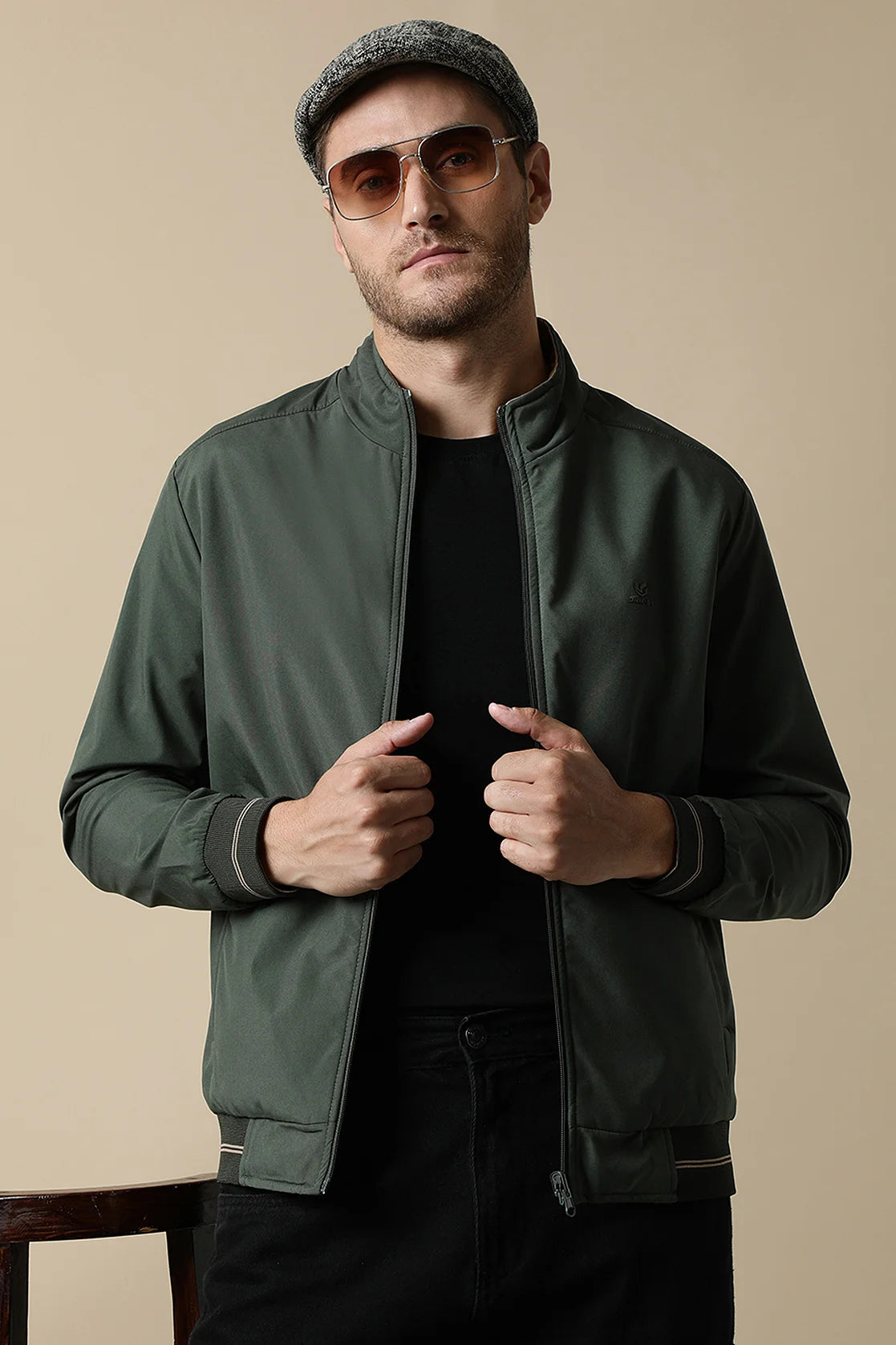 The Fort Collins Men's Reversible Windbreaker Jacket, featuring a dual-tone design, is now available for purchase online, providing a stylish addition to your wardrobe no matter where you are in India.