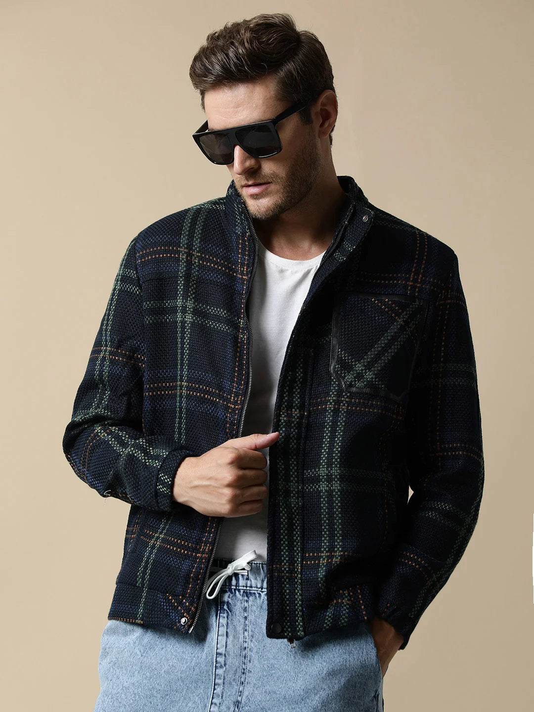 Discover the stylish Men's Green Tweed Jacket with Quilted Lining from Fort Collins. Upgrade your wardrobe with this trendsetting piece, available for purchase online anywhere in India.