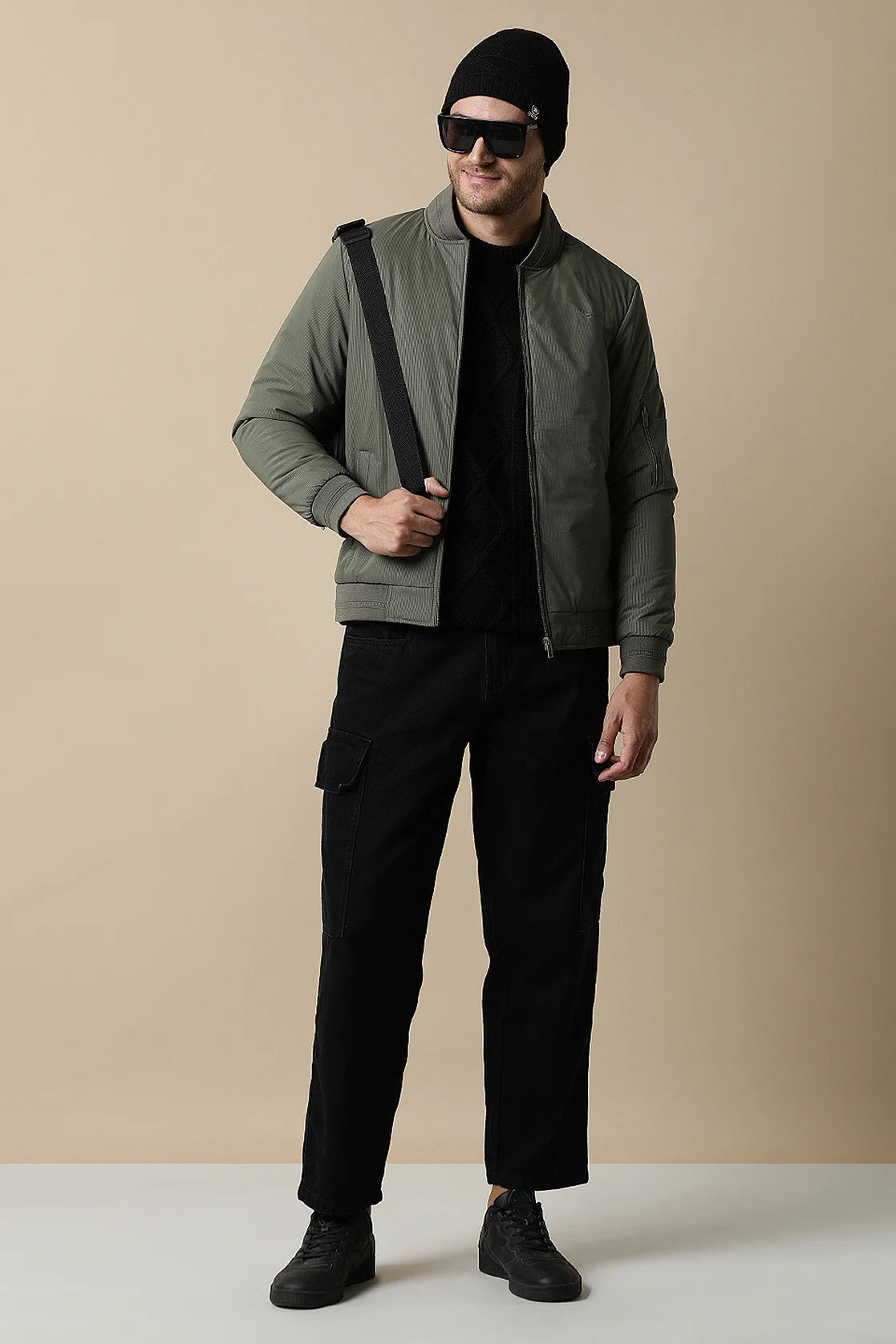 Discover Fort Collins' Men's Olive Green Lightweight Jacket with Ribbed Collar for a versatile addition to your wardrobe. Shop online now and elevate your style from anywhere in India.