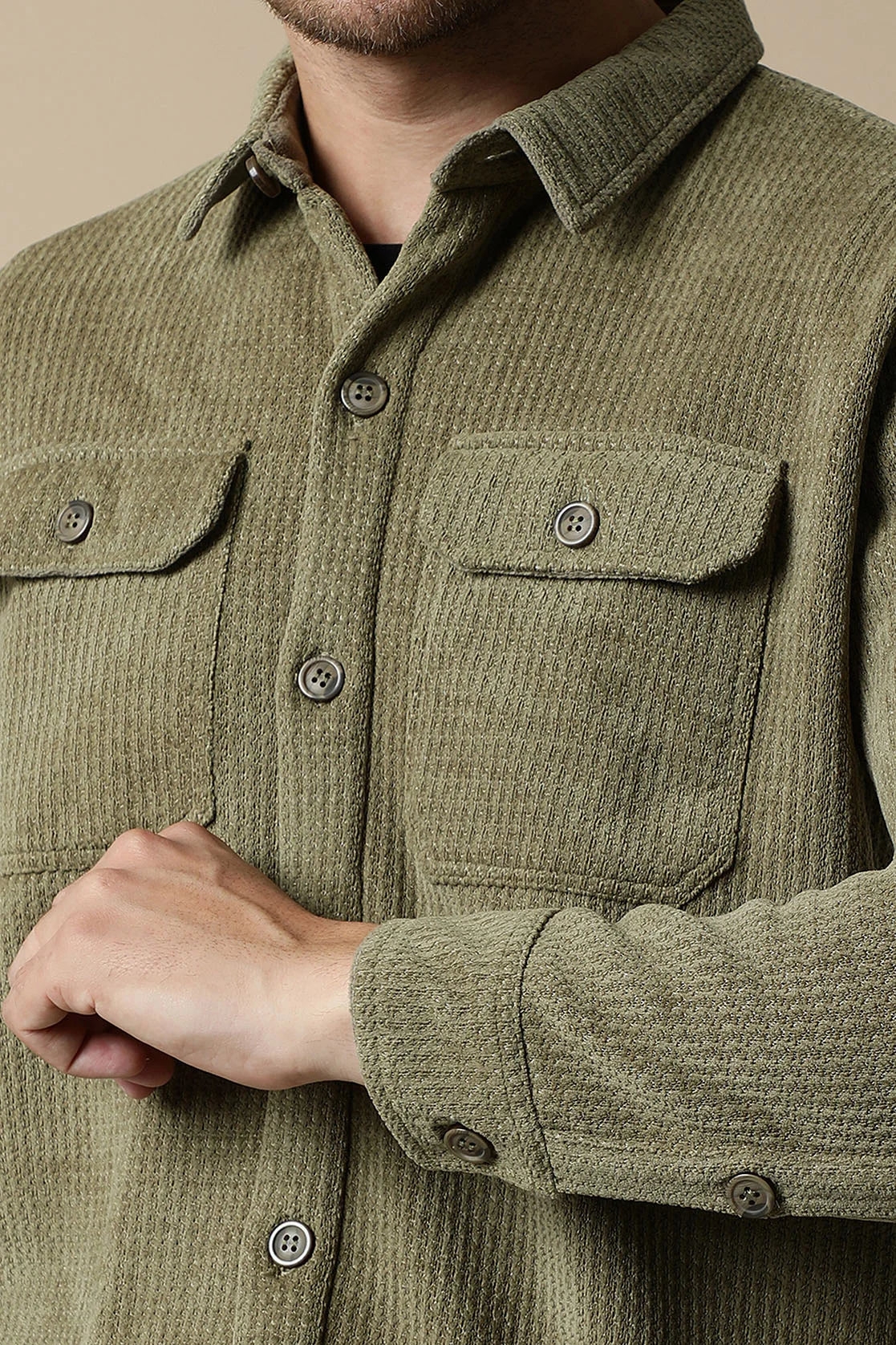 Shop now to upgrade your wardrobe with the sophisticated Men's Olive Green Textured Shacket from Fort Collins. Available online for shipping throughout India.