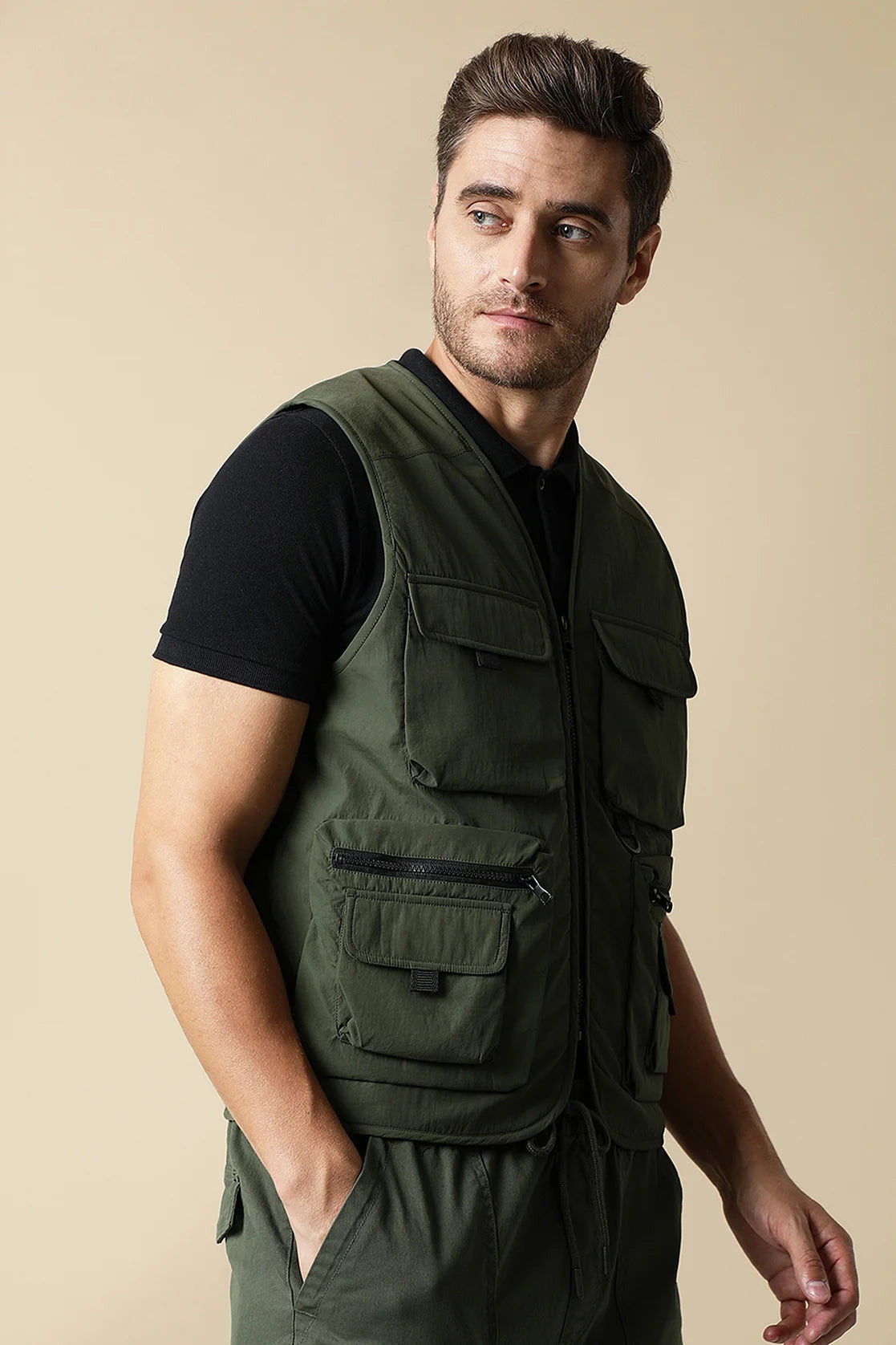 Enhance your wardrobe with the Men’s Olive Tactical Utility Vest Jacket, available now from Fort Collins. Purchase online for a stylish and practical addition to your closet, no matter where you are in India.