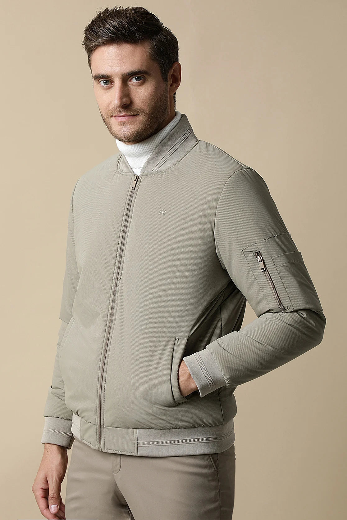 Enhance your wardrobe with our Men's Sage Green Lightweight Jacket from Fort Collins. Available for purchase online, upgrade your style with this trendy and versatile piece from anywhere in India.