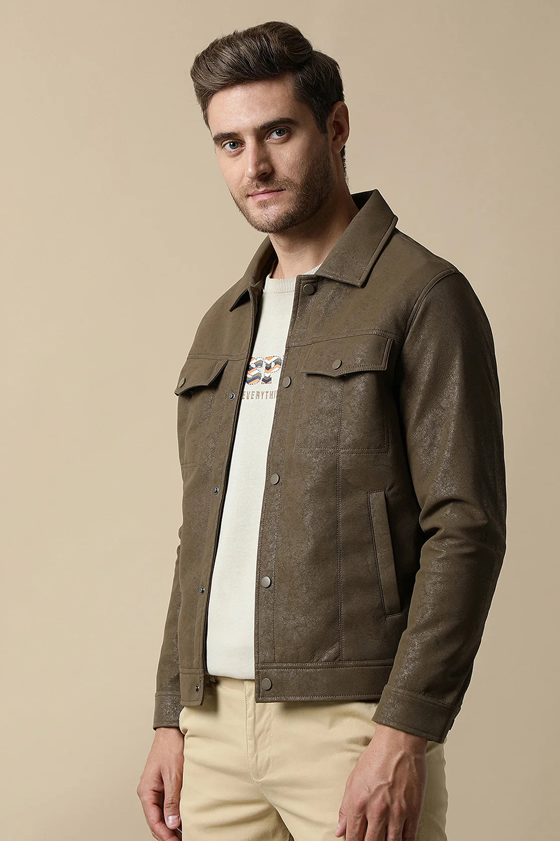 Experience a must-have upgrade to your wardrobe with the Men's Stylish Bonded Fabric Shacket in Brown from Fort Collins. Available for online purchase in India, never miss out on the trendiest fashion pieces.