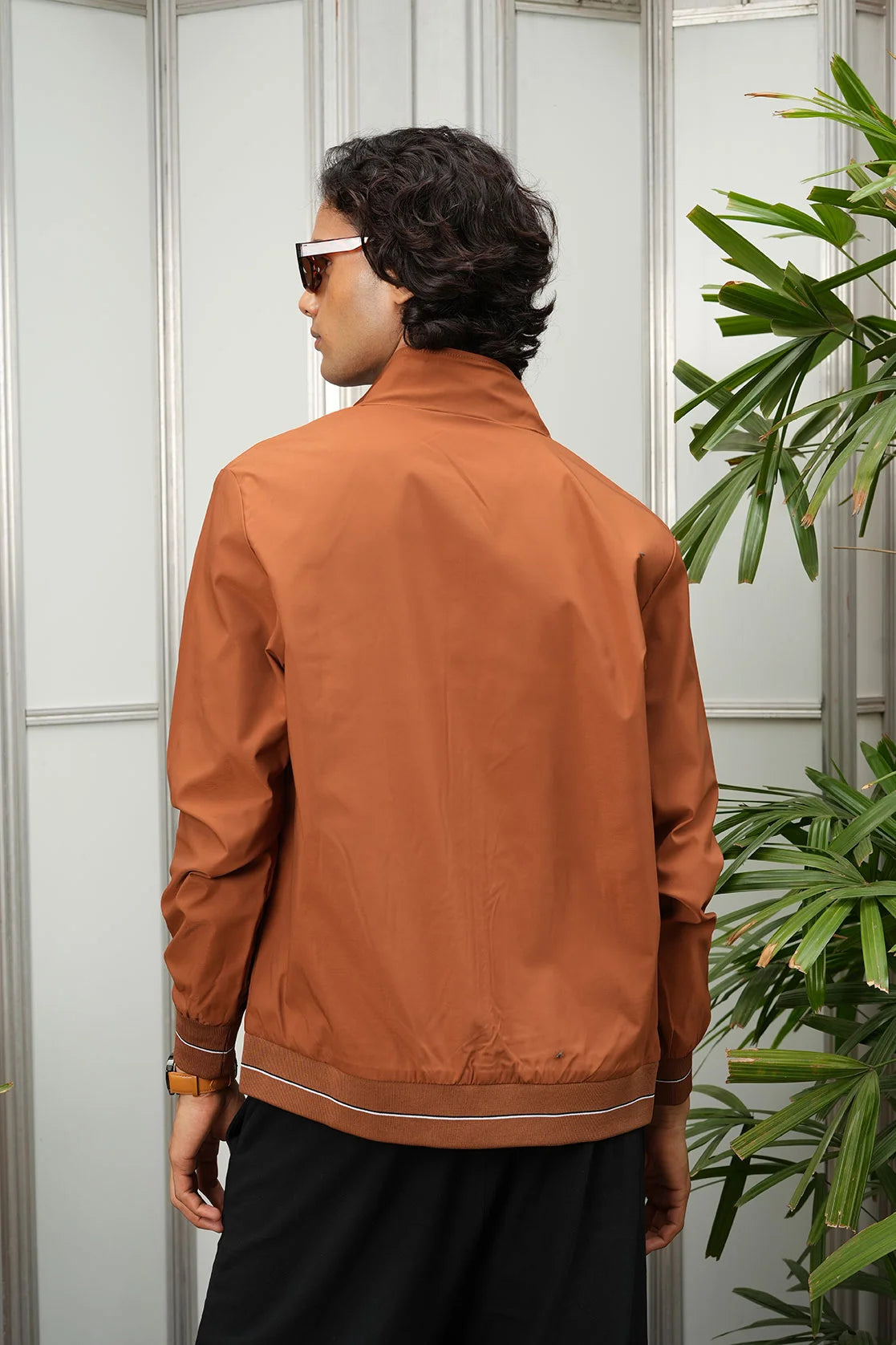 Discover the Men's Tan Lightweight Windbreaker Jacket from Fort Collins. Upgrade your wardrobe with this trendy piece, now available for online purchase in India.