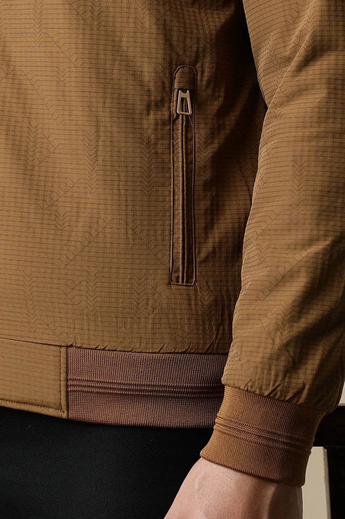 Upgrade your wardrobe with Fort Collins' Men's Tan Textured Lightweight Jacket. Shop online now for a stylish look, available throughout India.